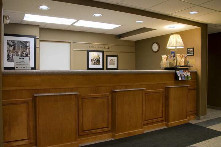 Hampton Inn Rockford Interior photo